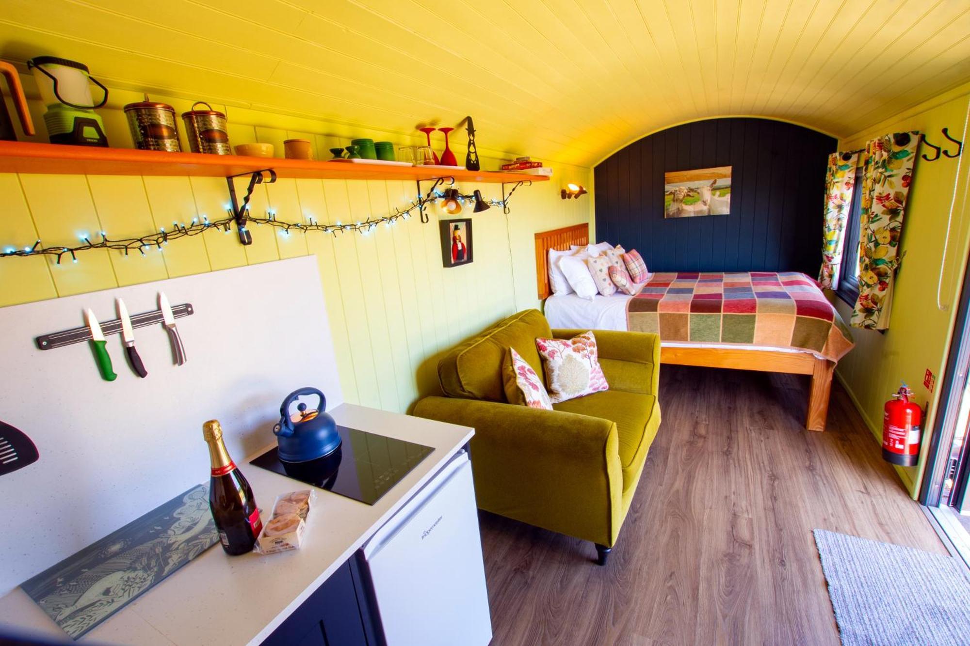 The Gambo Shepherd'S Hut Kidwelly Bagian luar foto